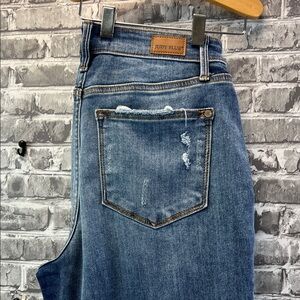 Judy‎ Blue Distressed Denim Jeans